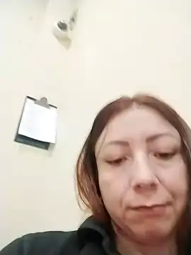 malusexy33 online show from October 31, 6:37 pm