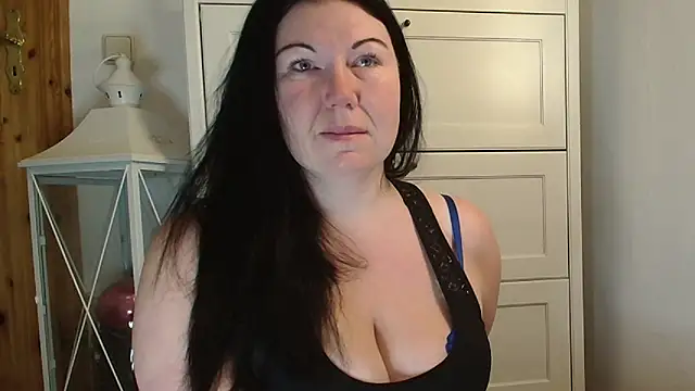 p6w official online show from November 23, 6:23 am