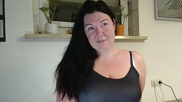 p6w official online show from September 24, 3:35 am