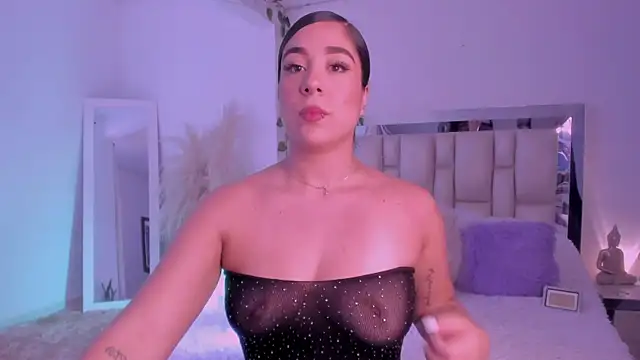 Sussy Bell01 online show from April 17, 8:22 pm