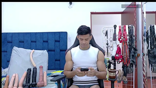 JoseRumbero26 online show from April 18, 1:02 pm