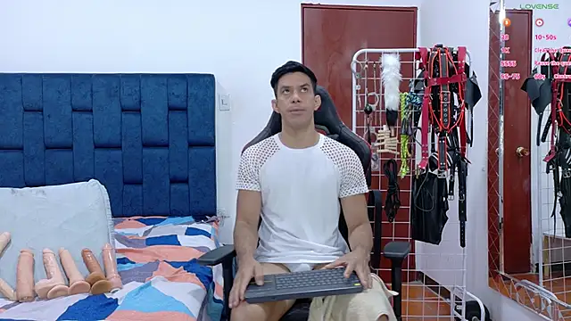 JoseRumbero26 online show from January 8, 1:06 pm