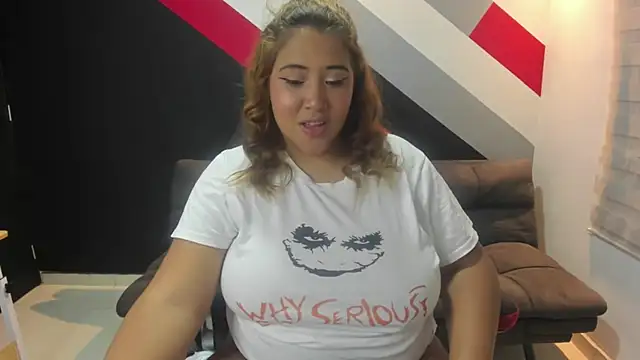 Snapshot of I_am_yours- chatting on March 21, 11:45 pm I am yours- online show from March 21, 11:45 pm
