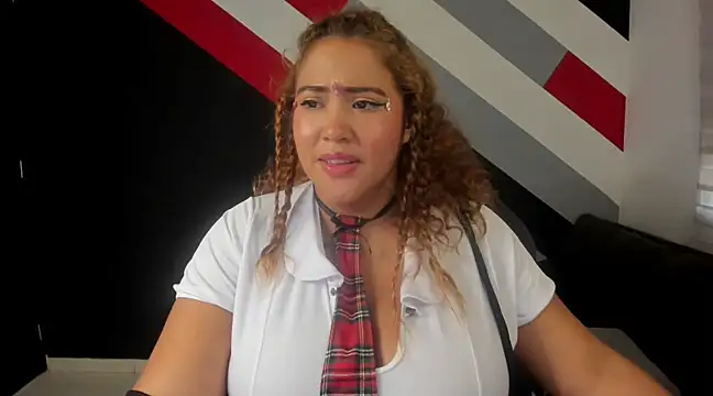 Snapshot of I_am_yours- chatting on February 21, 2:59 pm I am yours- online show from February 21, 2:59 pm