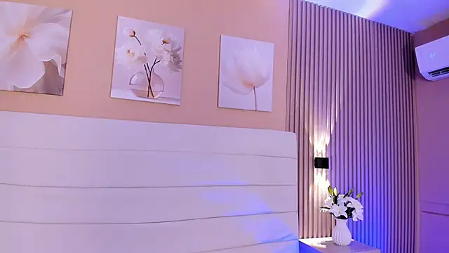 Lilly 2809  online show from March 27, 4:10 am