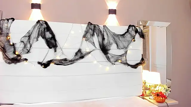 Lilly 2809  online show from October 22, 4:34 am