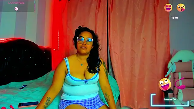 Snapshot of Tita_dirty chatting on January 18, 12:36 am Tita dirty online show from January 18, 12:36 am