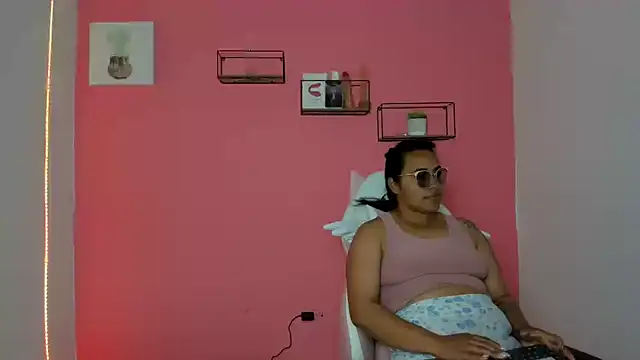 Snapshot of Tita_dirty chatting on January 28, 4:52 pm Tita dirty online show from January 28, 4:52 pm