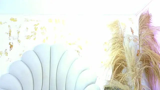 bonieklent online show from September 23, 3:13 am