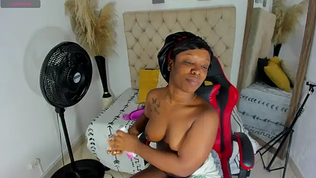 helena copper  online show from December 1, 9:37 pm