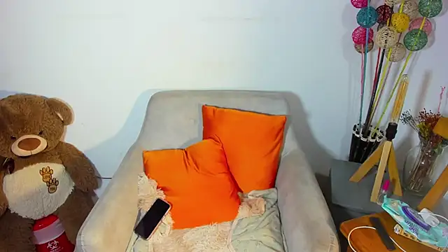 helena copper  online show from March 18, 5:10 am