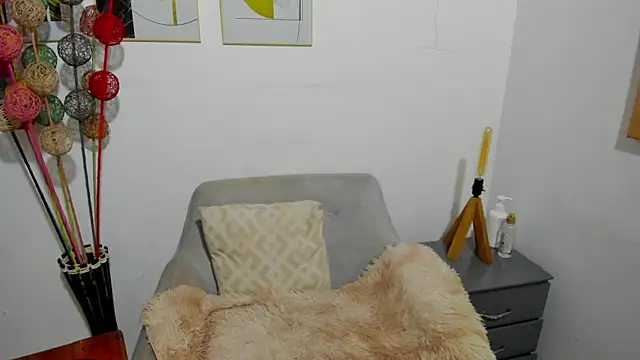 helena copper  online show from April 14, 2:38 am