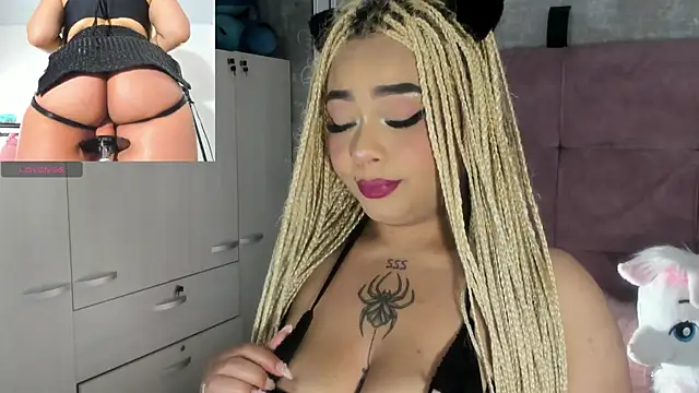 conny  curly online show from April 14, 2:11 pm