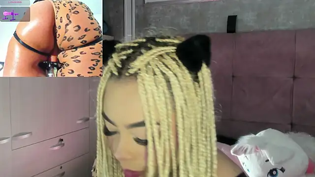 conny  curly online show from April 22, 2:13 pm