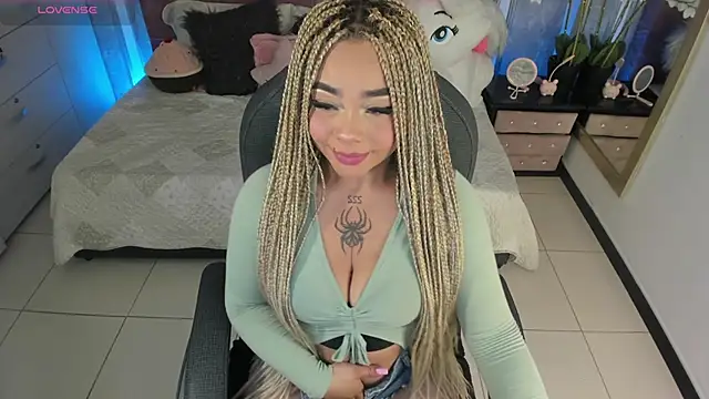 conny  curly online show from November 13, 3:05 pm