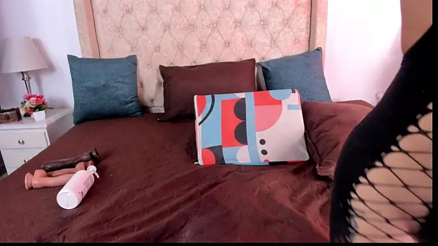 Snapshot of natalia_collinslim chatting on October 15, 3:49 am natalia collinslim online show from October 15, 3:49 am