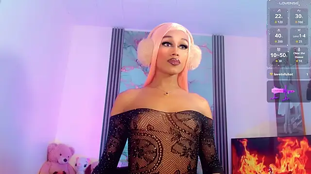  ChanellR  online show from October 22, 11:03 pm