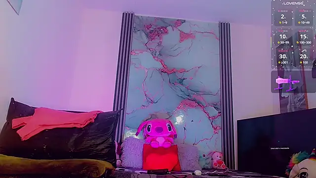  ChanellR  online show from November 12, 11:14 am