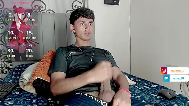 Snapshot of juan_stiven chatting on October 31, 9:43 pm juan stiven online show from October 31, 9:43 pm