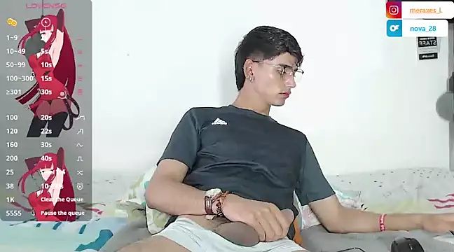 Snapshot of juan_stiven chatting on March 16, 8:10 pm juan stiven online show from March 16, 8:10 pm