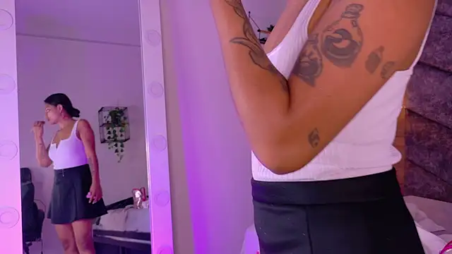 Snapshot of rachellmartinez chatting on October 2, 11:46 am rachellmartinez online show from October 2, 11:46 am