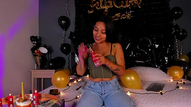 Snapshot of rachellmartinez chatting on November 20, 12:06 pm rachellmartinez online show from November 20, 12:06 pm