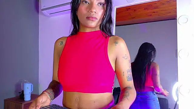 Snapshot of rachellmartinez chatting on November 9, 11:36 am rachellmartinez online show from November 9, 11:36 am