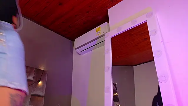 Snapshot of rachellmartinez chatting on November 1, 11:37 am rachellmartinez online show from November 1, 11:37 am