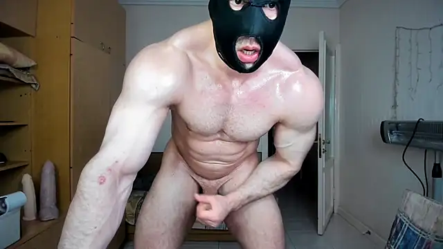 Snapshot of hot_muscle chatting on June 21, 4:51 am hot muscle online show from June 21, 4:51 am