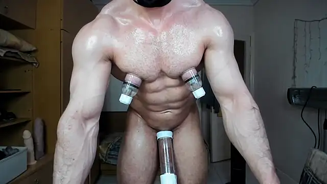 Snapshot of hot_muscle chatting on June 24, 5:11 pm hot muscle online show from June 24, 5:11 pm