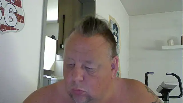 Snapshot of pimmelmann3 chatting on June 21, 9:26 am pimmelmann3 online show from June 21, 9:26 am