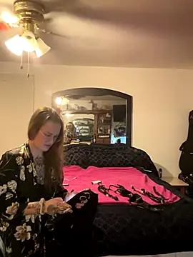 Snapshot of Mymy_Stevo_420 chatting on December 8, 12:46 am Mymy Stevo 420 online show from December 8, 12:46 am