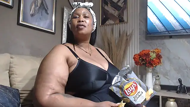 ThickyMinajxx online show from February 6, 11:34 pm