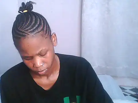 Snapshot of SexxyTerry chatting on October 24, 4:50 pm SexxyTerry online show from October 24, 4:50 pm