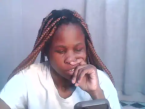 Snapshot of SexxyTerry chatting on October 16, 2:25 pm SexxyTerry online show from October 16, 2:25 pm