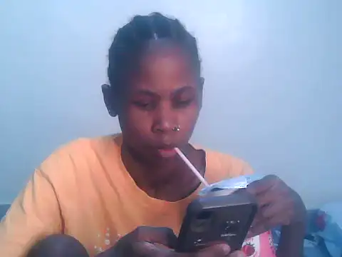 Snapshot of SexxyTerry chatting on November 28, 12:49 pm SexxyTerry online show from November 28, 12:49 pm