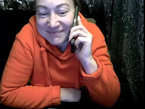 wLESLYMOSw online show from February 10, 10:25 am