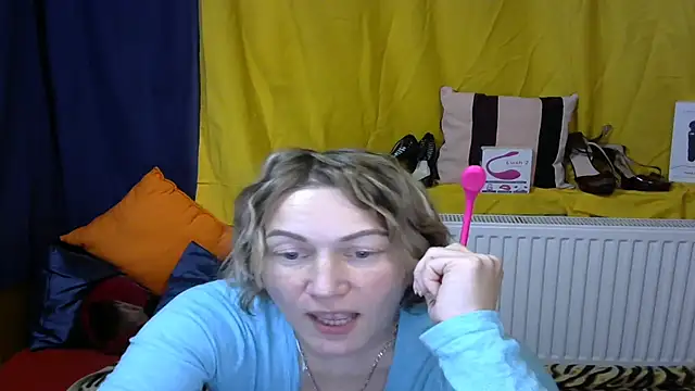 wLESLYMOSw online show from January 17, 3:11 pm