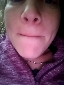 wLESLYMOSw online show from January 19, 8:50 am