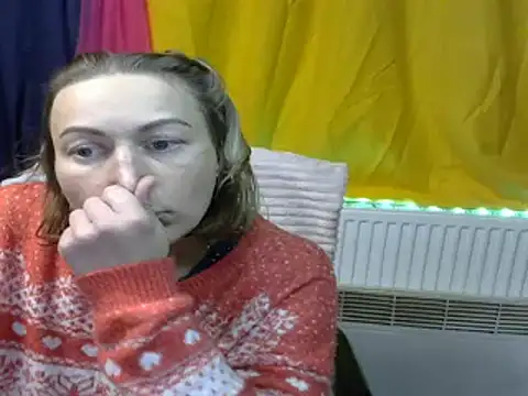 wLESLYMOSw online show from December 4, 6:22 pm