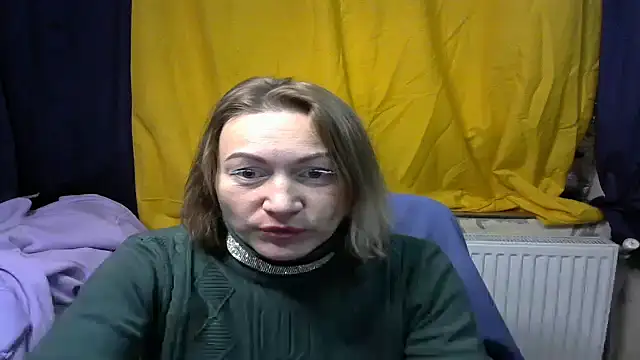 wLESLYMOSw online show from December 14, 9:18 am