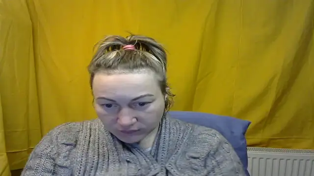 wLESLYMOSw online show from February 17, 8:16 pm