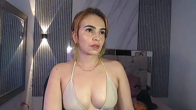 ashley  tylor online show from October 21, 3:17 am