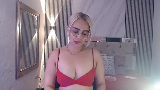 ashley  tylor online show from March 8, 1:00 am