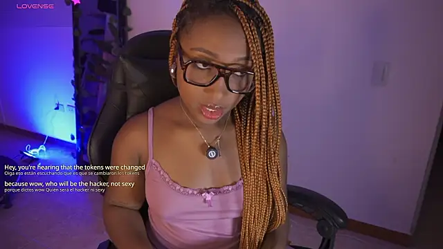 EmmaSanzz  online show from March 19, 11:32 am