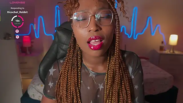 EmmaSanzz  online show from November 27, 11:32 am