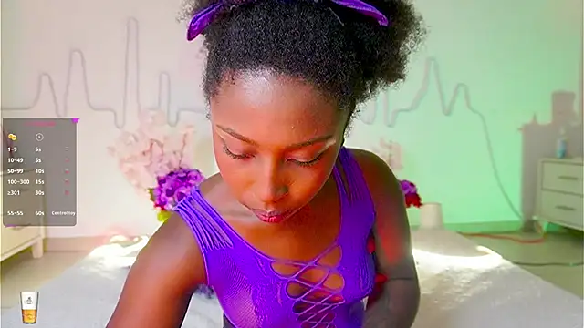 EmmaSanzz  online show from September 30, 11:38 am