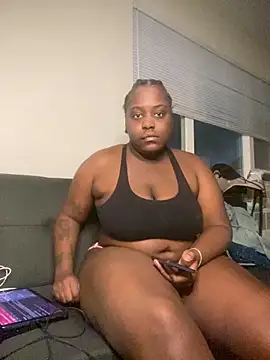 fantasygyal online show from May 4, 3:10 am