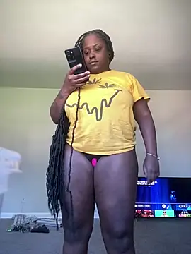 fantasygyal online show from May 30, 3:39 pm