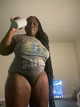 fantasygyal online show from June 2, 3:39 am
